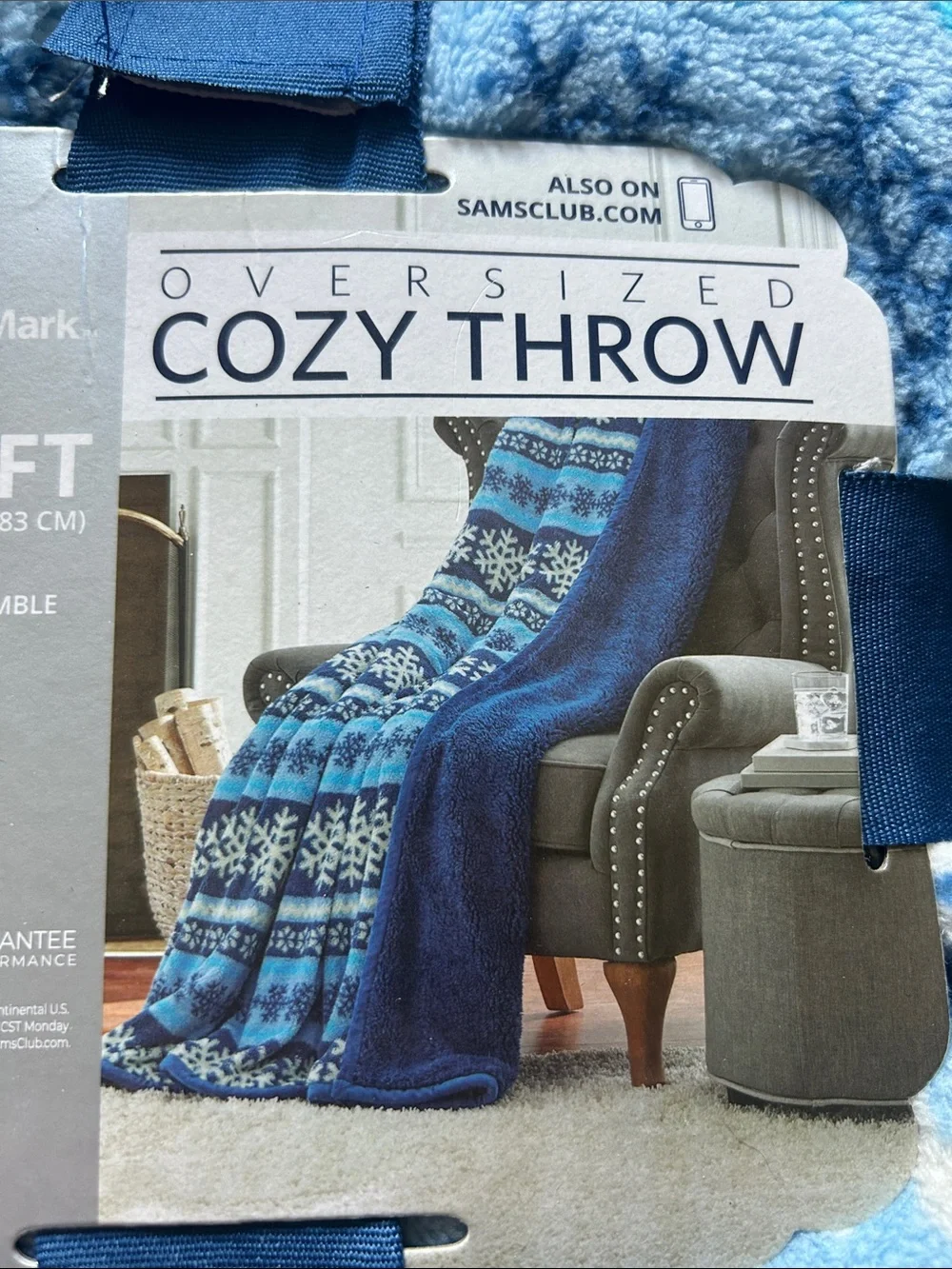 Member's Mark Oversized Cozy Throw - Navy & White Snowflake
